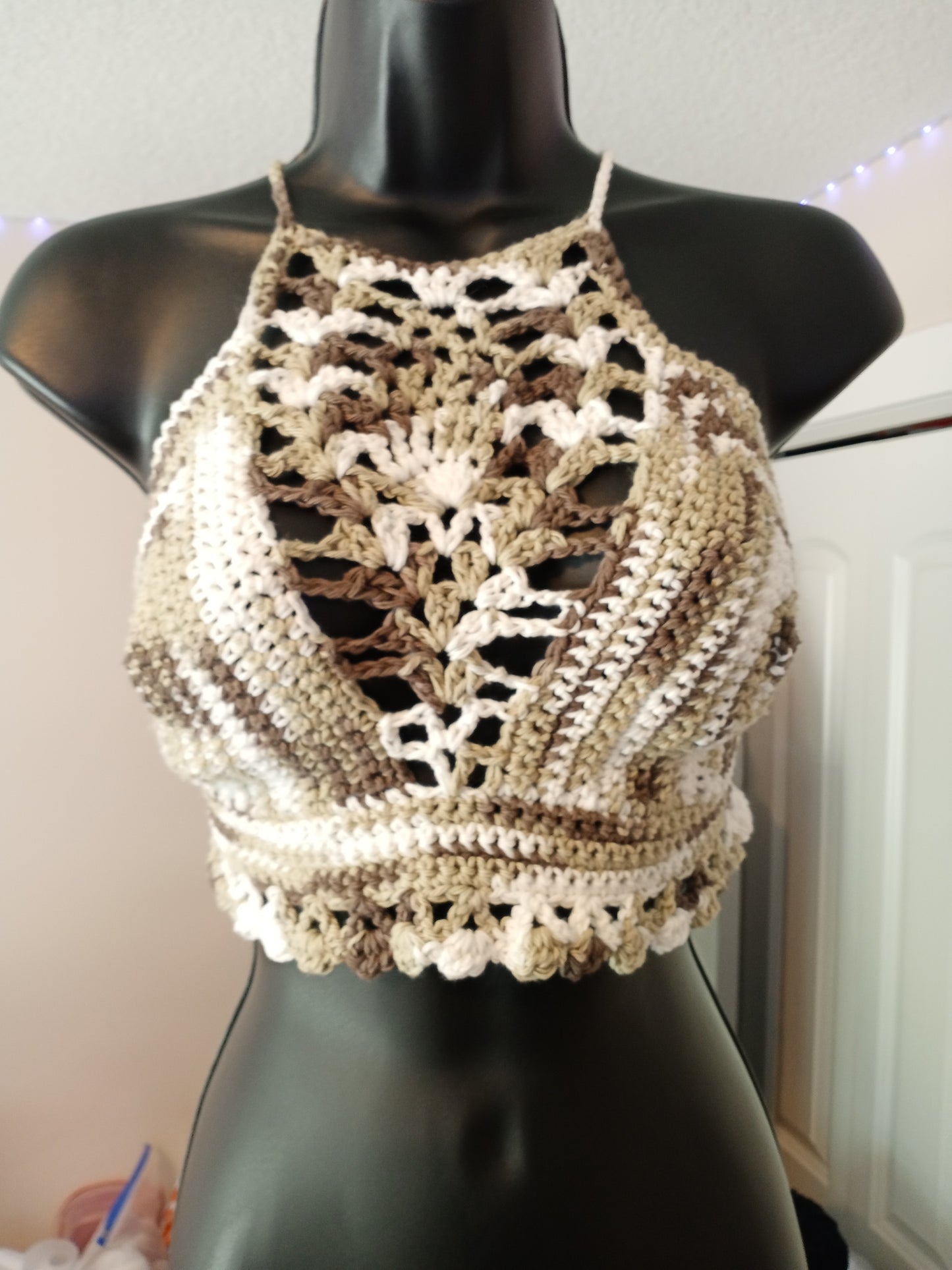 Pinnapple crop top